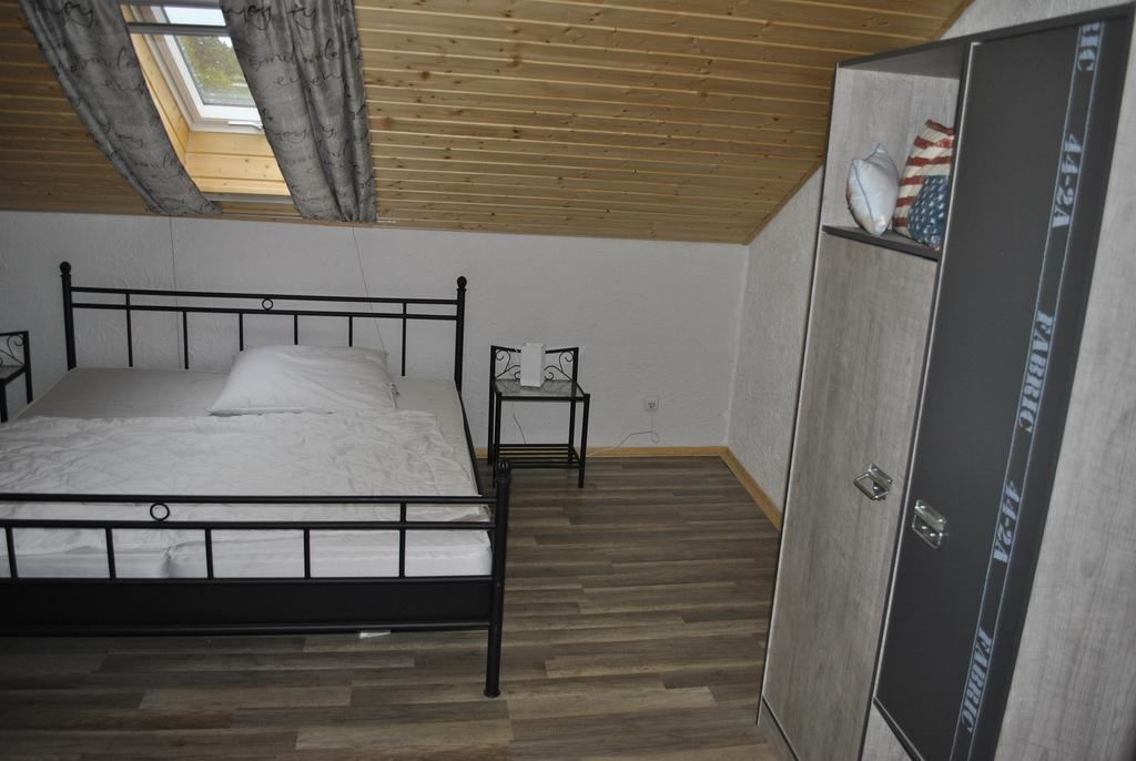 Fewo Radi An Der Buchberger Leite Apartman Hohenau Kültér fotó